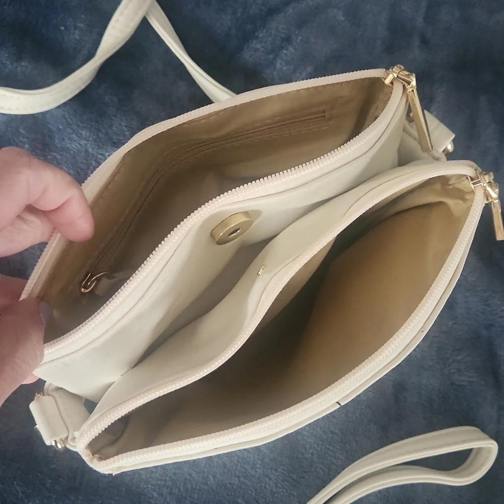 White and Red Baseball Stitch Crossbody Bag - Picture 4 of 8